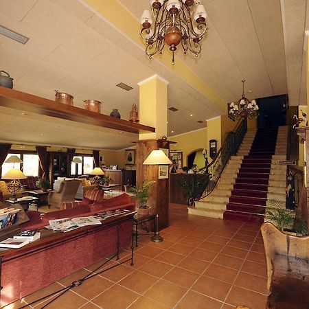 Hotel Spa Sant Ferriol バサルー インテリア 写真